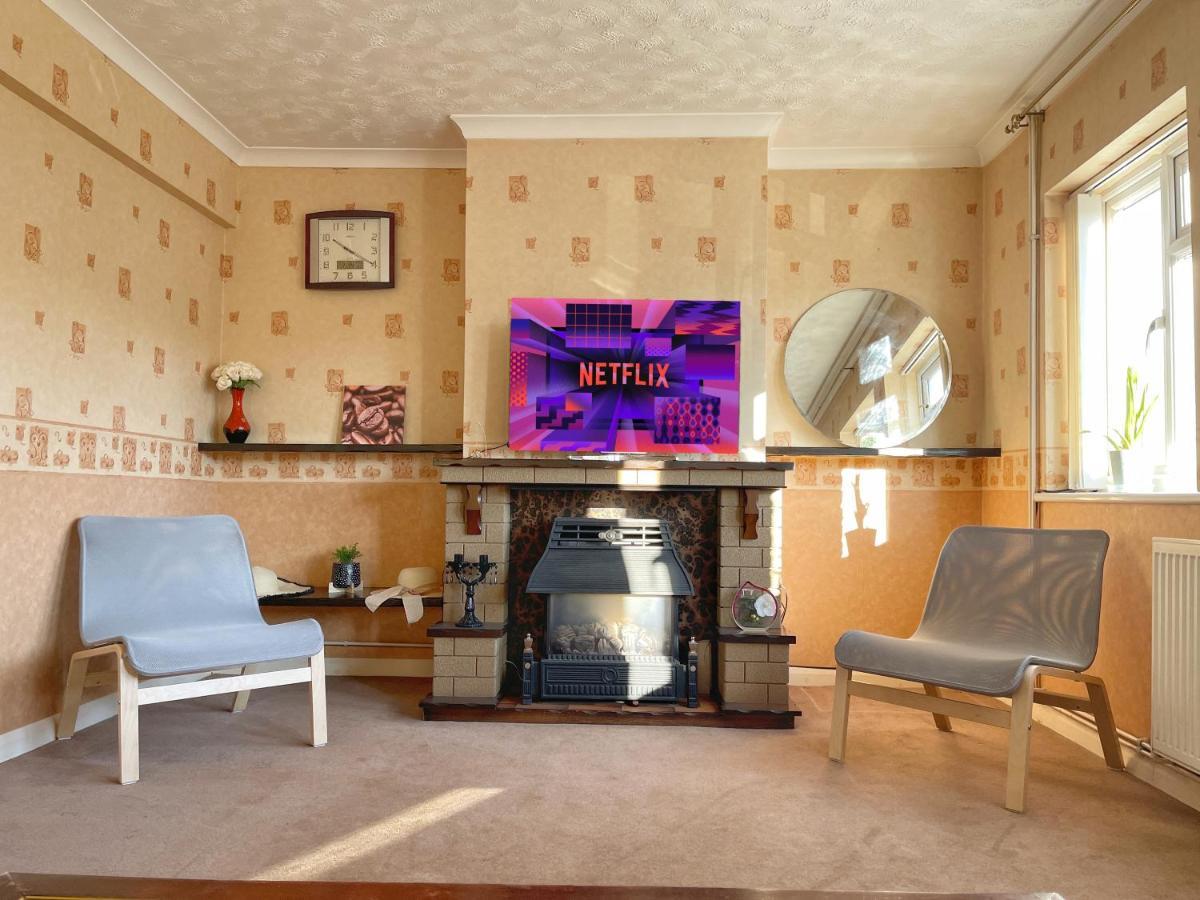 3 Bed Duplex Flat, Free Wifi & Netflix, Ideal For Contractors Lejlighed Gravesend Eksteriør billede
